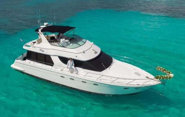 private yacht rentals cancun