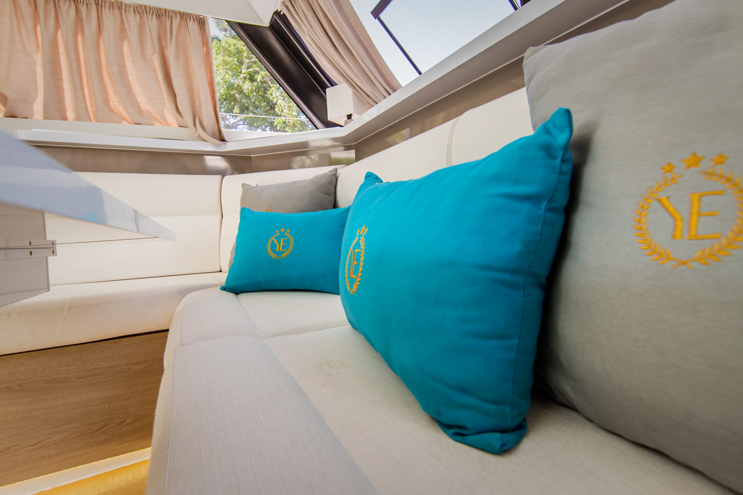 34 Aventura Catamaran yacht rental in tulum by Riviera Charters 7
