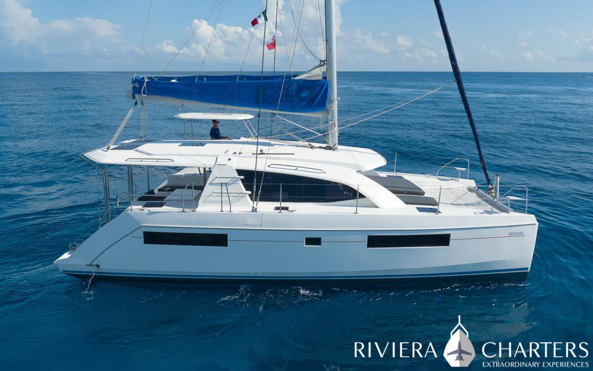 40-Ft-Leopard-Luxury-Catamaran-Tulum-and-Riviera-Maya-yacht-rental-and-bachelorette-party-by-Riviera-Charters-3