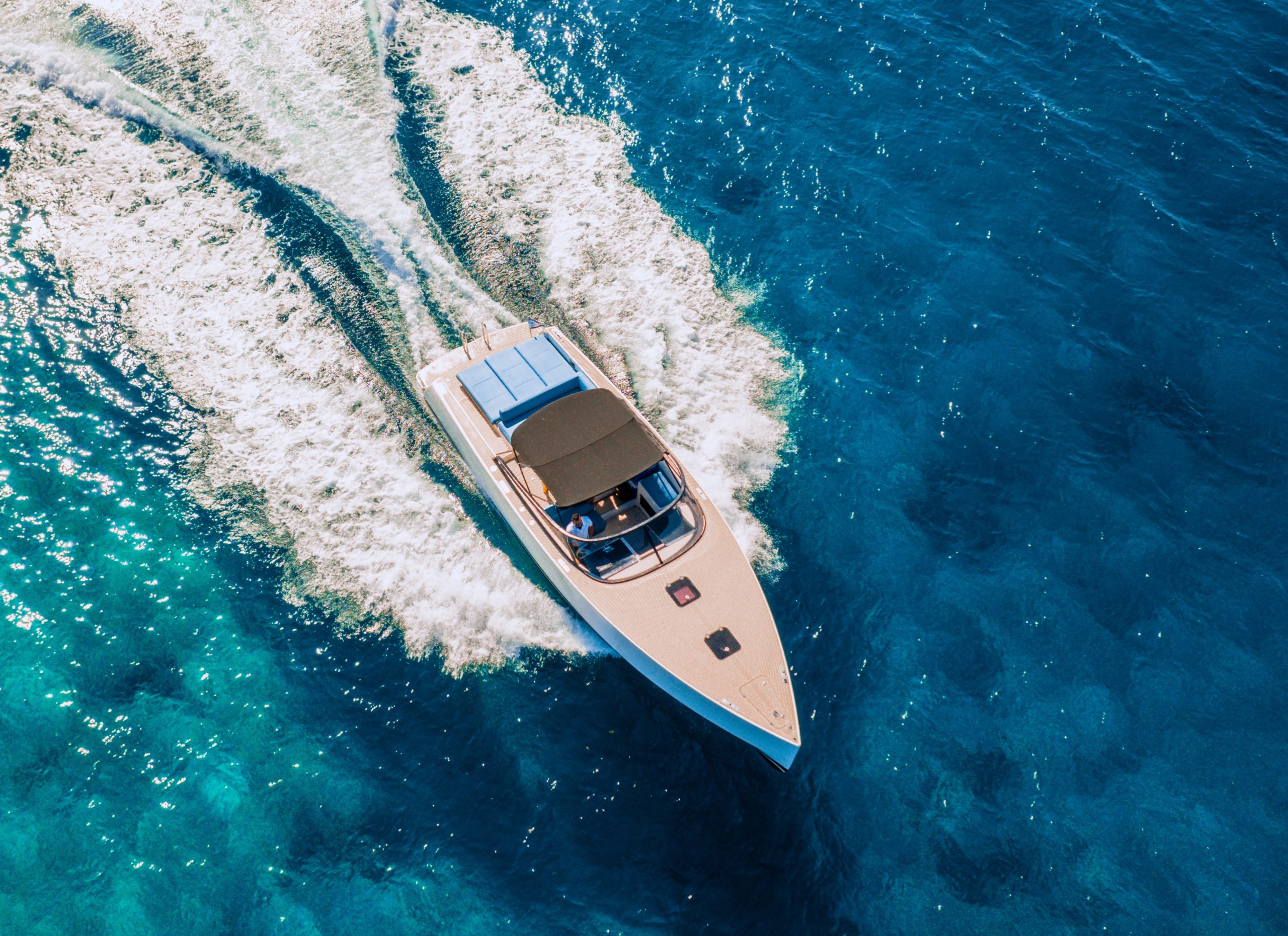 40 Ft VanDutch Yacht Rental in Cancun by Riviera Charters (26)