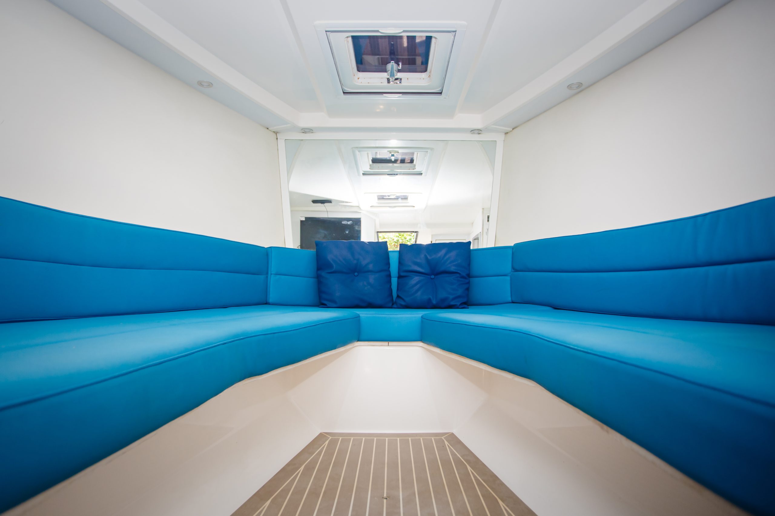 40 Ft VanDutch Yacht Rental in Cancun by Riviera Charters (5)