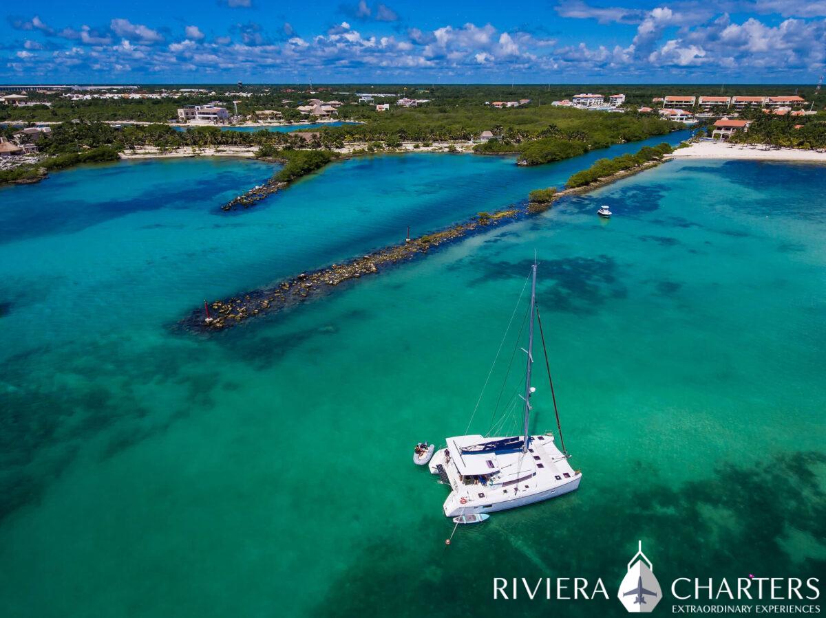 42_Ft_Lagoon_catamaran_yacht_rental_in_Tulum_and_Puerto_Aventuras_by_Riviera_Charters_4