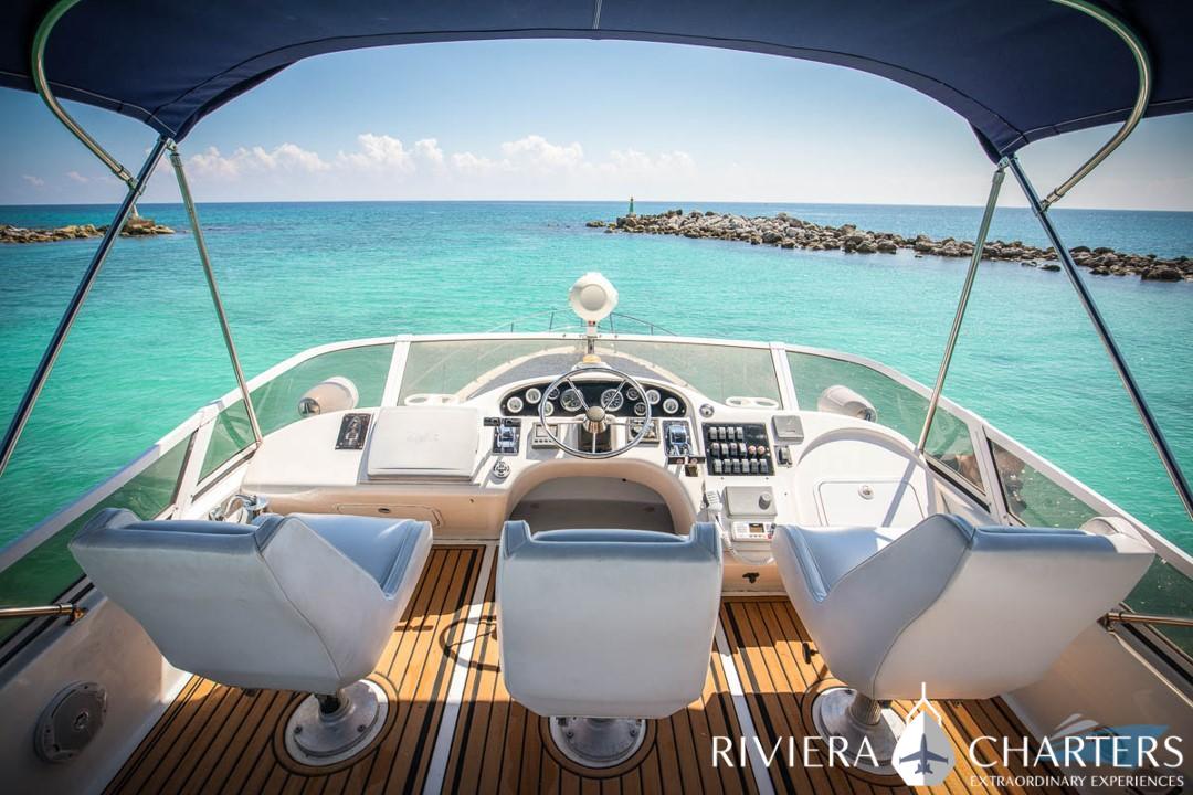 42 Ft Sea Ray 400 Sedan Yacht Cancun Mexico Interior
