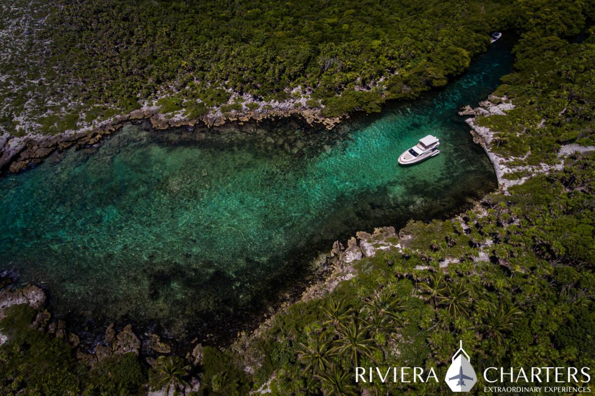 43-Ft-Azimut-Yacht-Tulum-and-Riviera-Maya-yacht-rental-and-bachelorette-party-by-Riviera-Charters-14