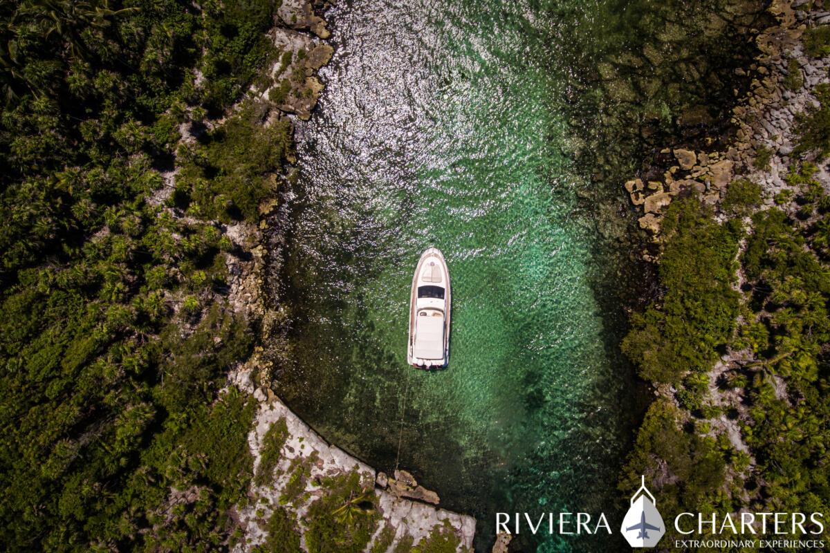 43-Ft-Azimut-Yacht-Tulum-and-Riviera-Maya-yacht-rental-and-bachelorette-party-by-Riviera-Charters-17
