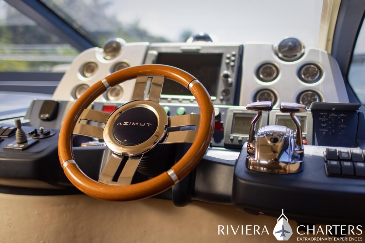 43-Ft-Azimut-Yacht-Tulum-and-Riviera-Maya-yacht-rental-and-bachelorette-party-by-Riviera-Charters-28