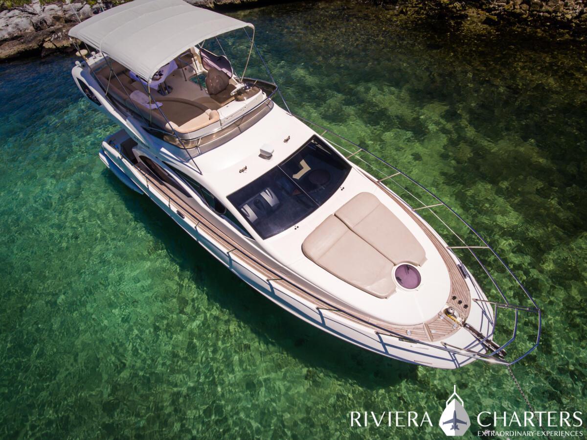 43-Ft-Azimut-Yacht-Tulum-and-Riviera-Maya-yacht-rental-and-bachelorette-party-by-Riviera-Charters-7