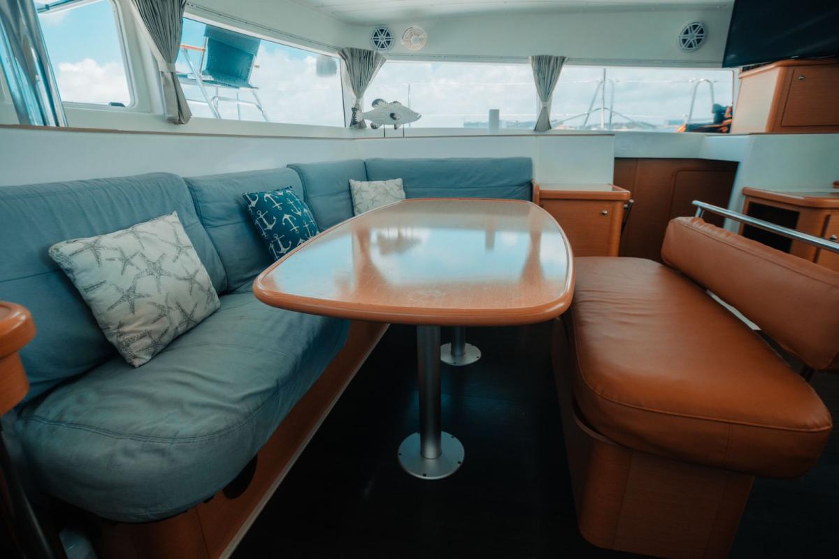 43-Ft-Lagoon-Catamaran-yacht-rental-in-Cancun-and-Isla-Muejres-by-Riviera-Charters-25
