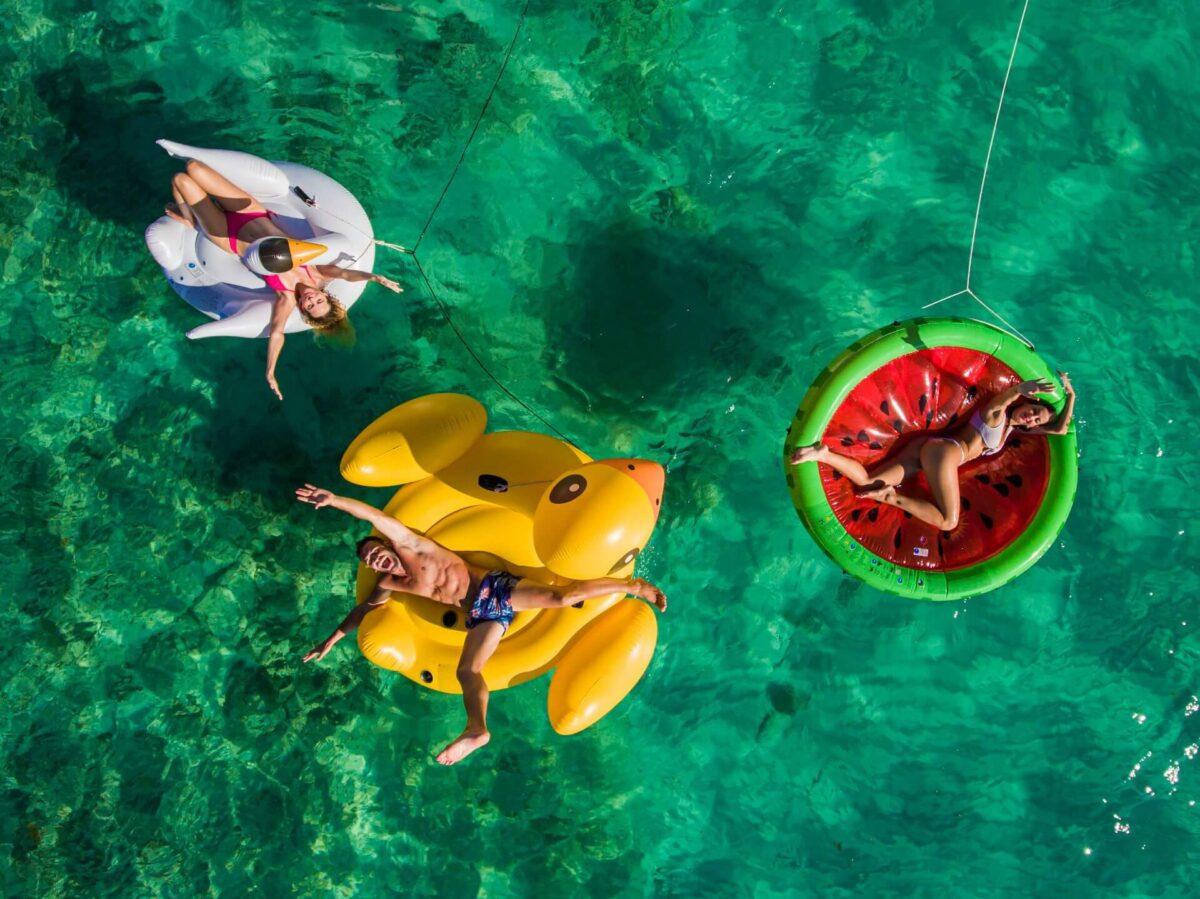 4_Hours_yacht_renal_in_Tulum_and_Puerto_Aventuras_by_Riviera_Charters_3
