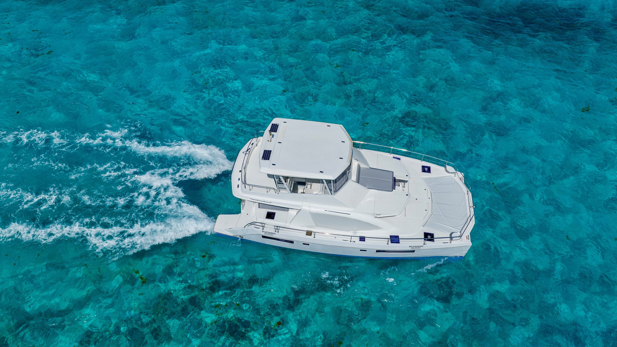 51 Ft Leopard Catamaran with flybridge Cancun by Riviera Charters 5