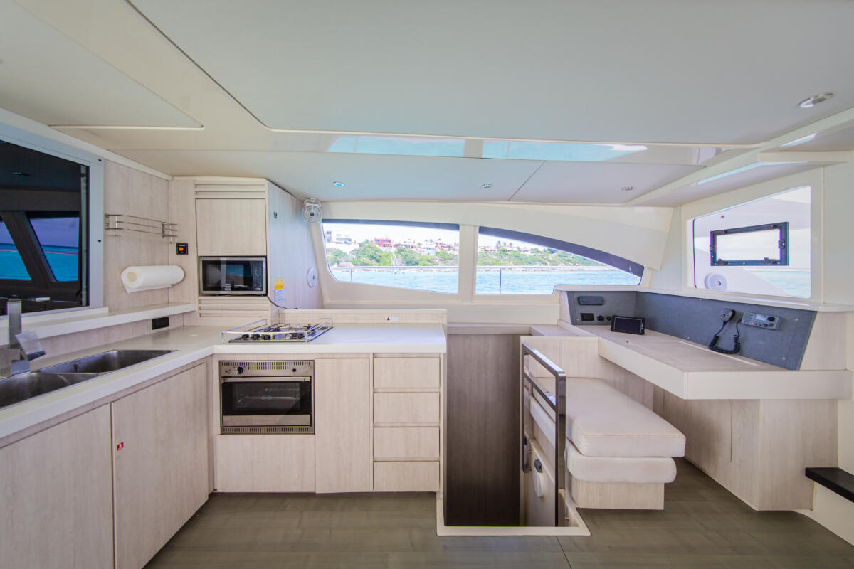 51-Ft-Leopard-Catamaran-yacht-rental-in-Cancun-by-Riviera-Charters-75