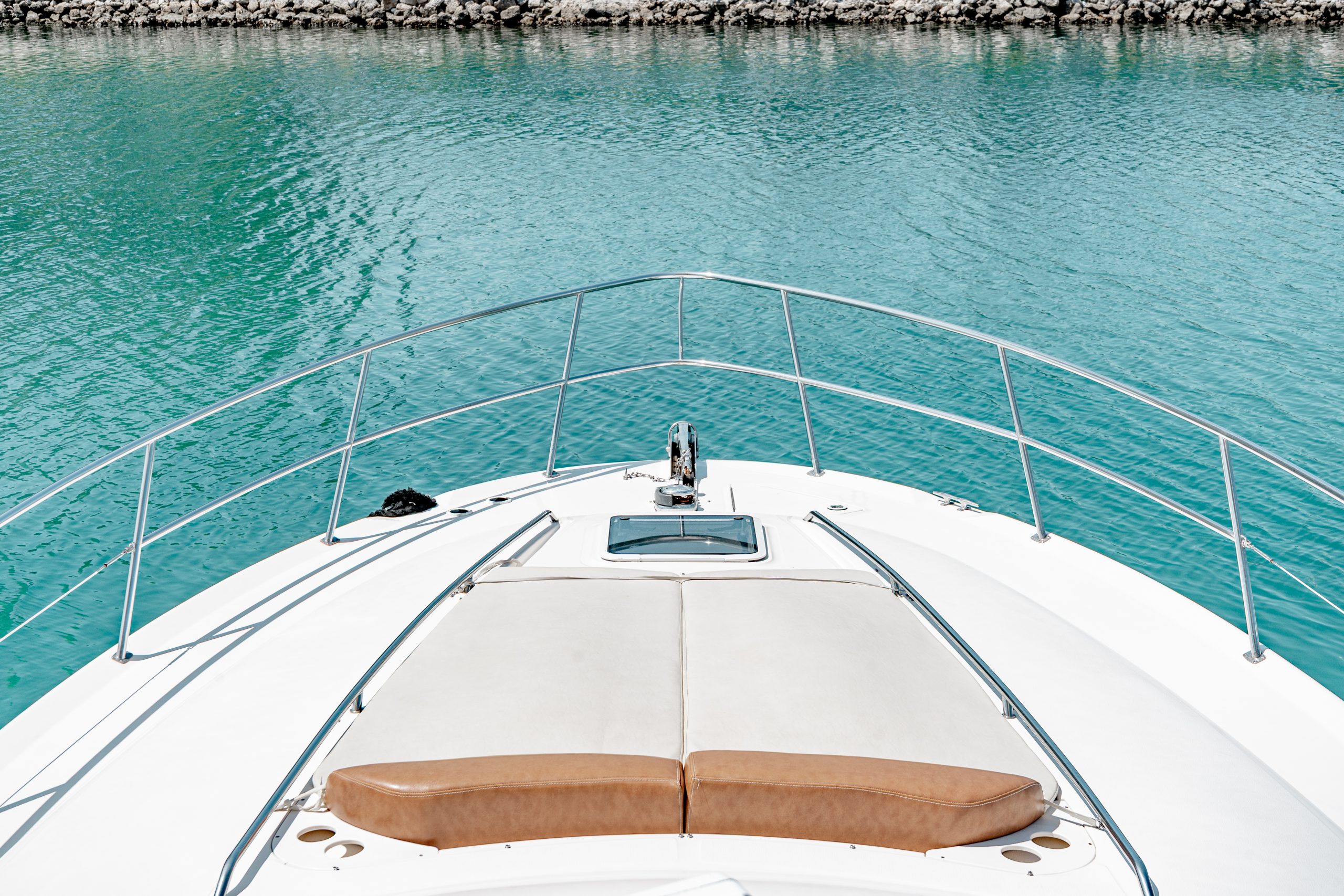 52 Ft Sea Ray with flyubridge rental in Cancun by Riviera Charter (14)