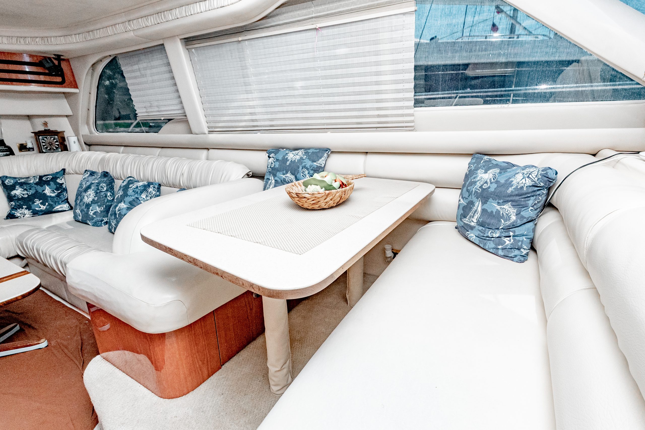 52 Ft Sea Ray with flyubridge rental in Cancun by Riviera Charter (45)