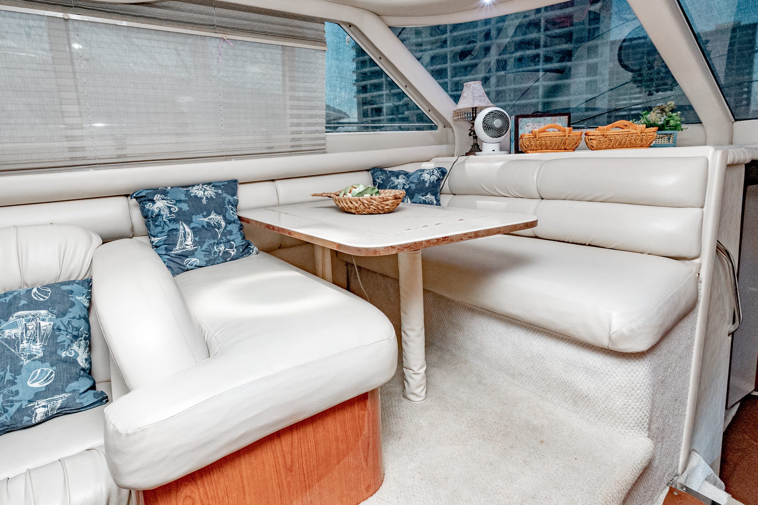 52 Ft Sea Ray with flyubridge rental in Cancun by Riviera Charter (47)