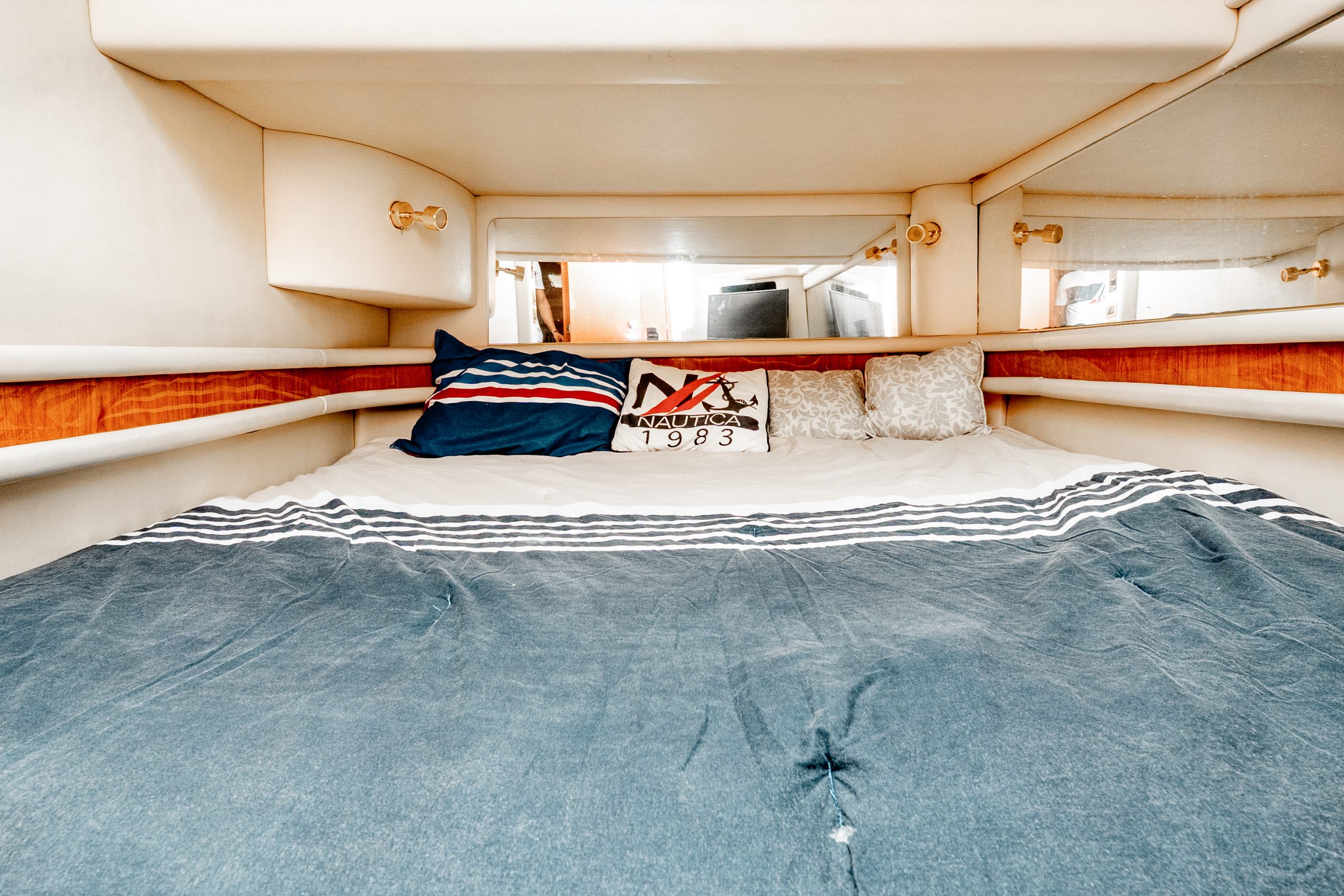 52 Ft Sea Ray with flyubridge rental in Cancun by Riviera Charter (53)