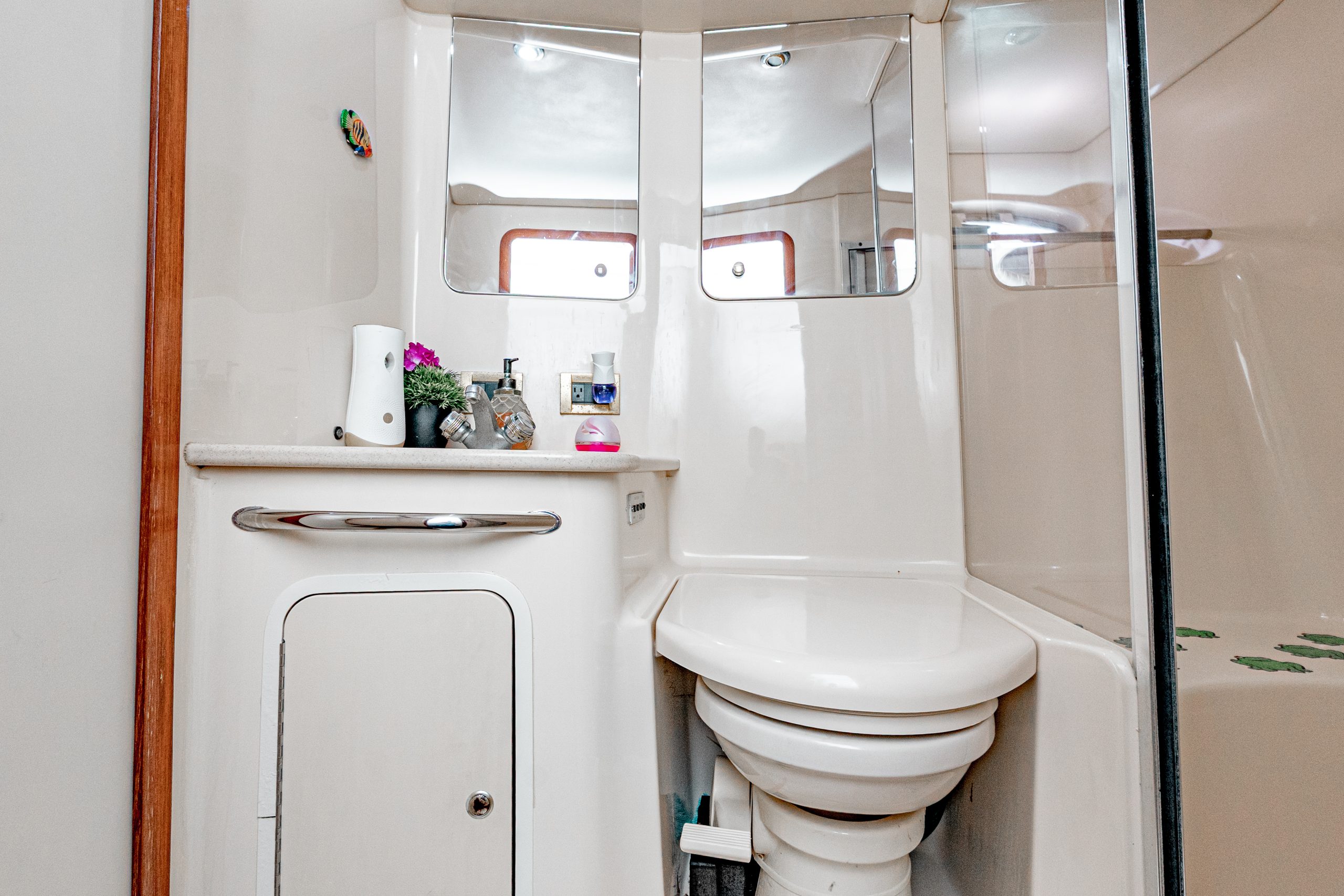 52 Ft Sea Ray with flyubridge rental in Cancun by Riviera Charter (75)