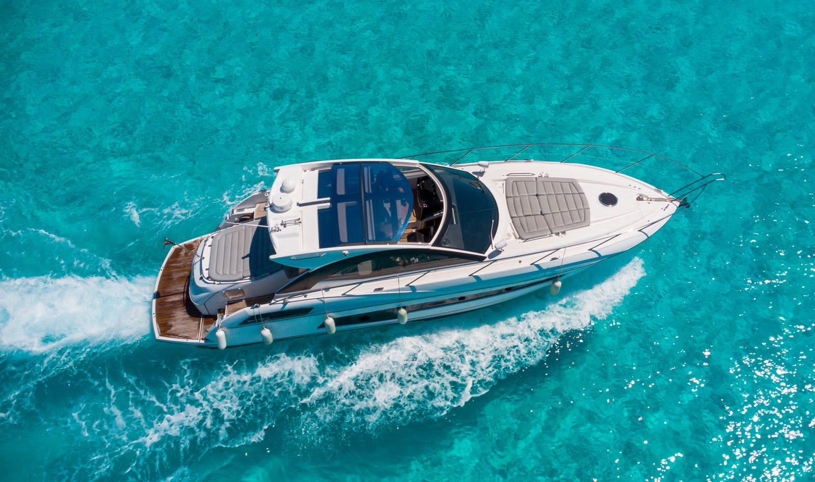 52-Ft-Sunseeker-San-Remo-Cancun-and-isla-Mujeres-yacht-rental-by-Riviera-Charters-07