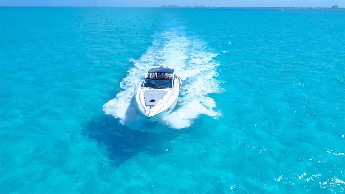 52-Ft-Sunseeker-San-Remo-yacht-rental-in-Cancun-and-Isla-Mujeres-by-Riviera-Charters-33