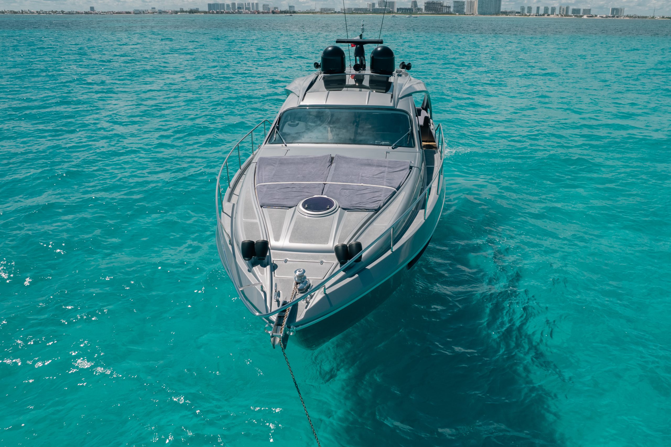 56 Ft Pershing yacht rental in Cancun by Riviera Charters (12)