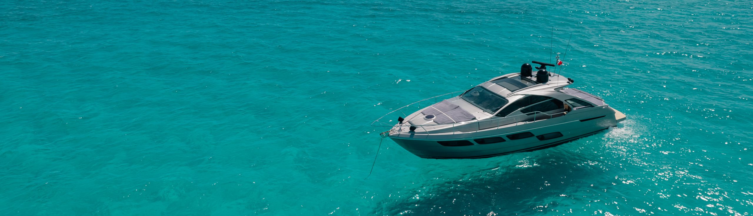 56 Ft Pershing yacht rental in Cancun by Riviera Charters (21)
