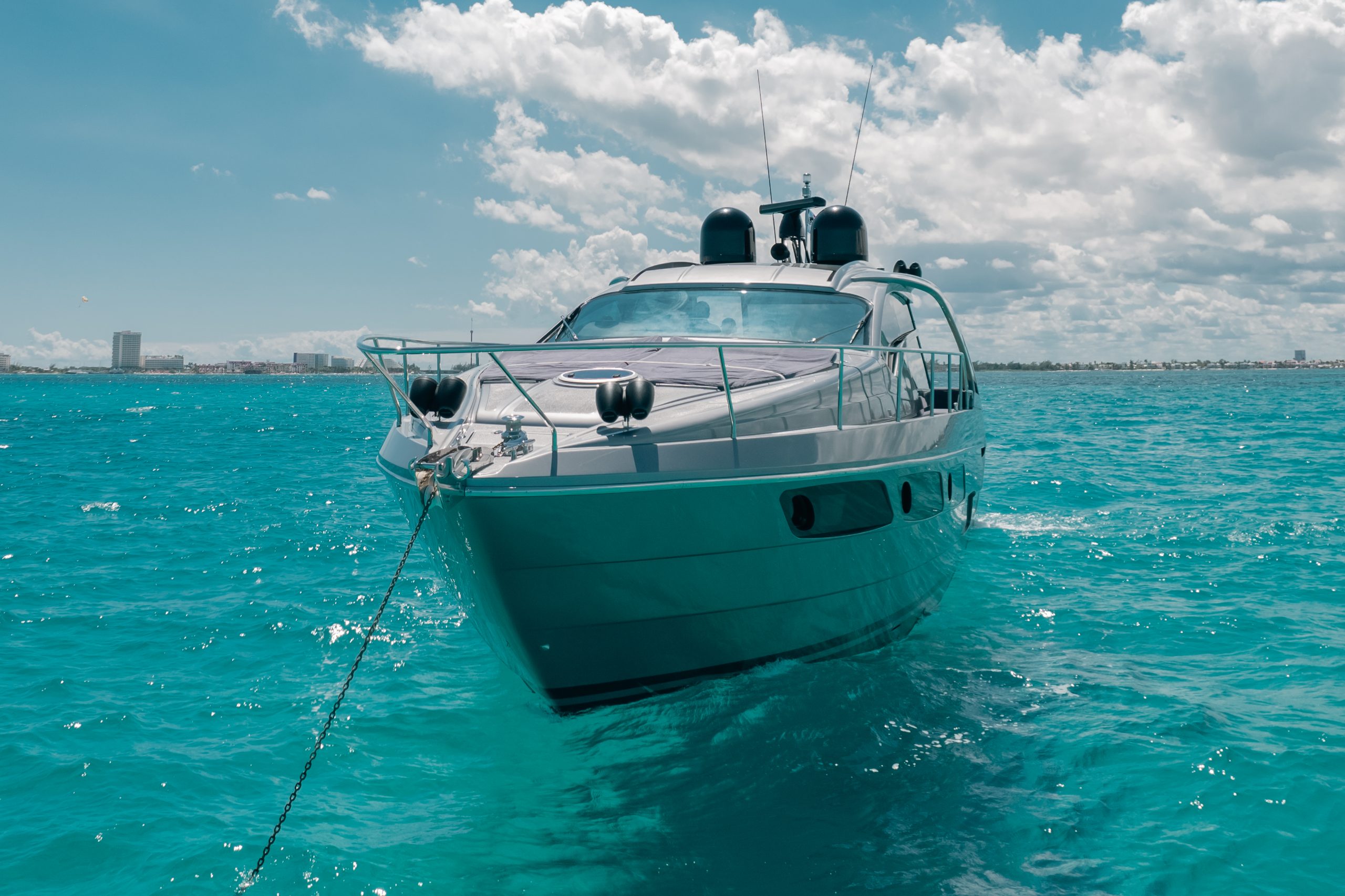 56 Ft Pershing yacht rental in Cancun by Riviera Charters (3)