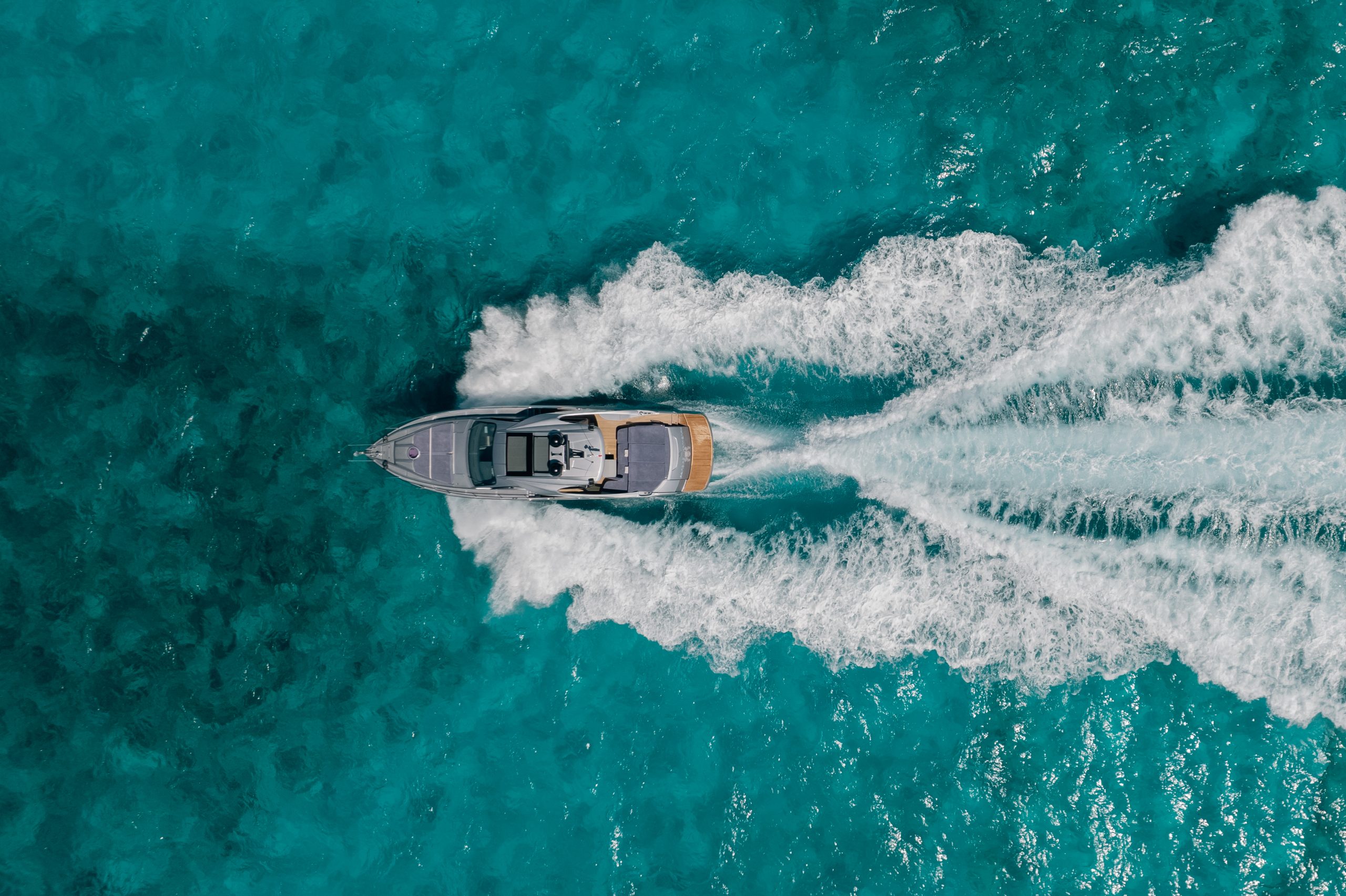 56 Ft Pershing yacht rental in Cancun by Riviera Charters (43)