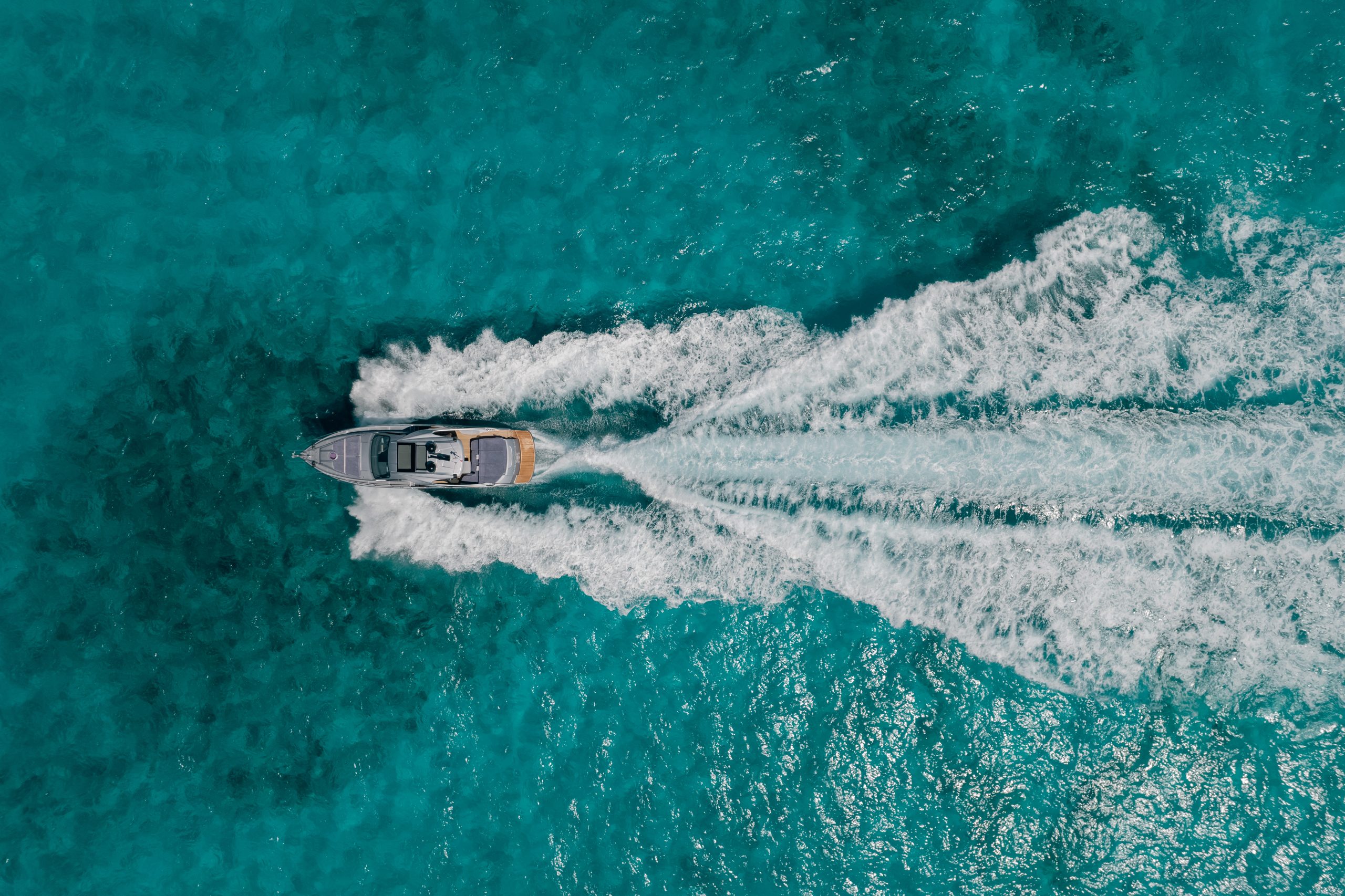 56 Ft Pershing yacht rental in Cancun by Riviera Charters (44)