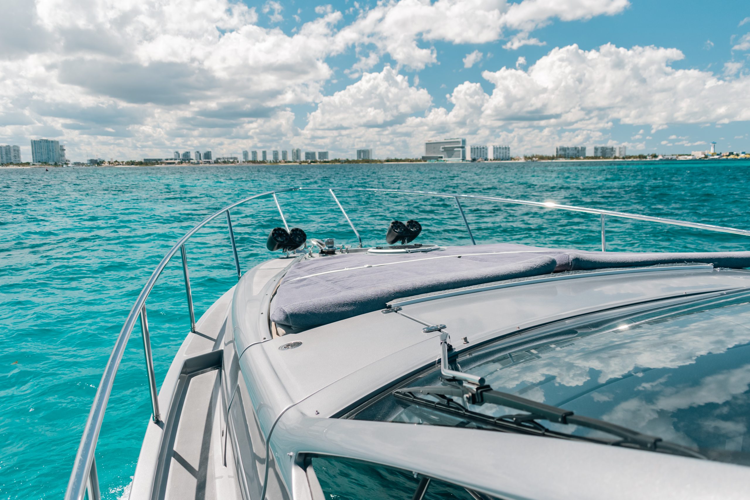 56 Ft Pershing yacht rental in Cancun by Riviera Charters (50)