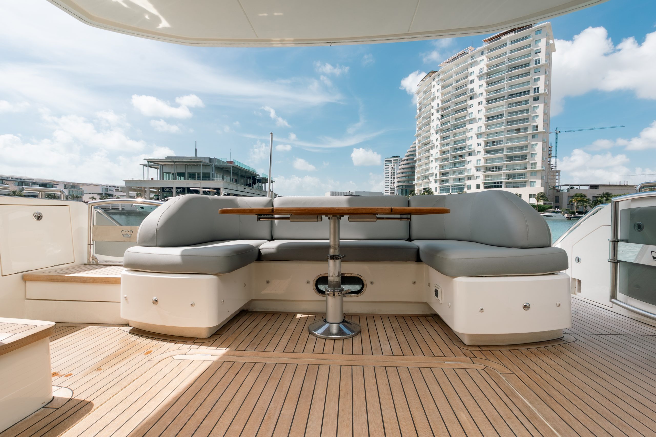 56 Ft Princess yacht rental in Cancun Riviera Charters (17)