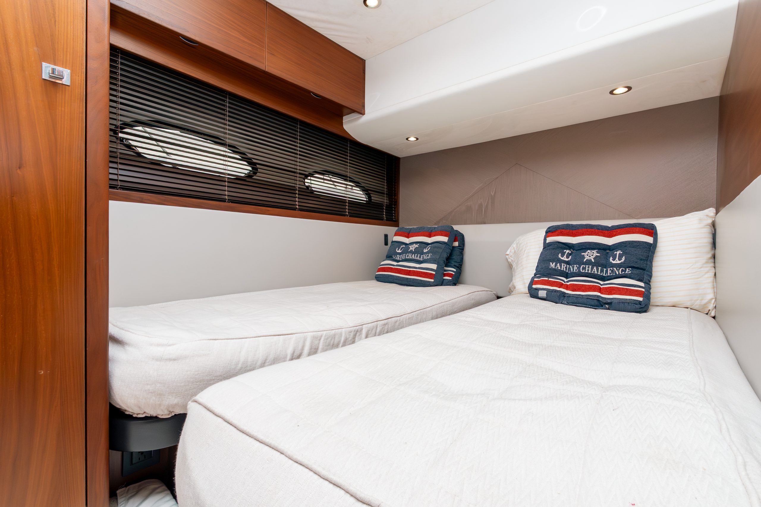 56 Ft Princess yacht rental in Cancun Riviera Charters (2)