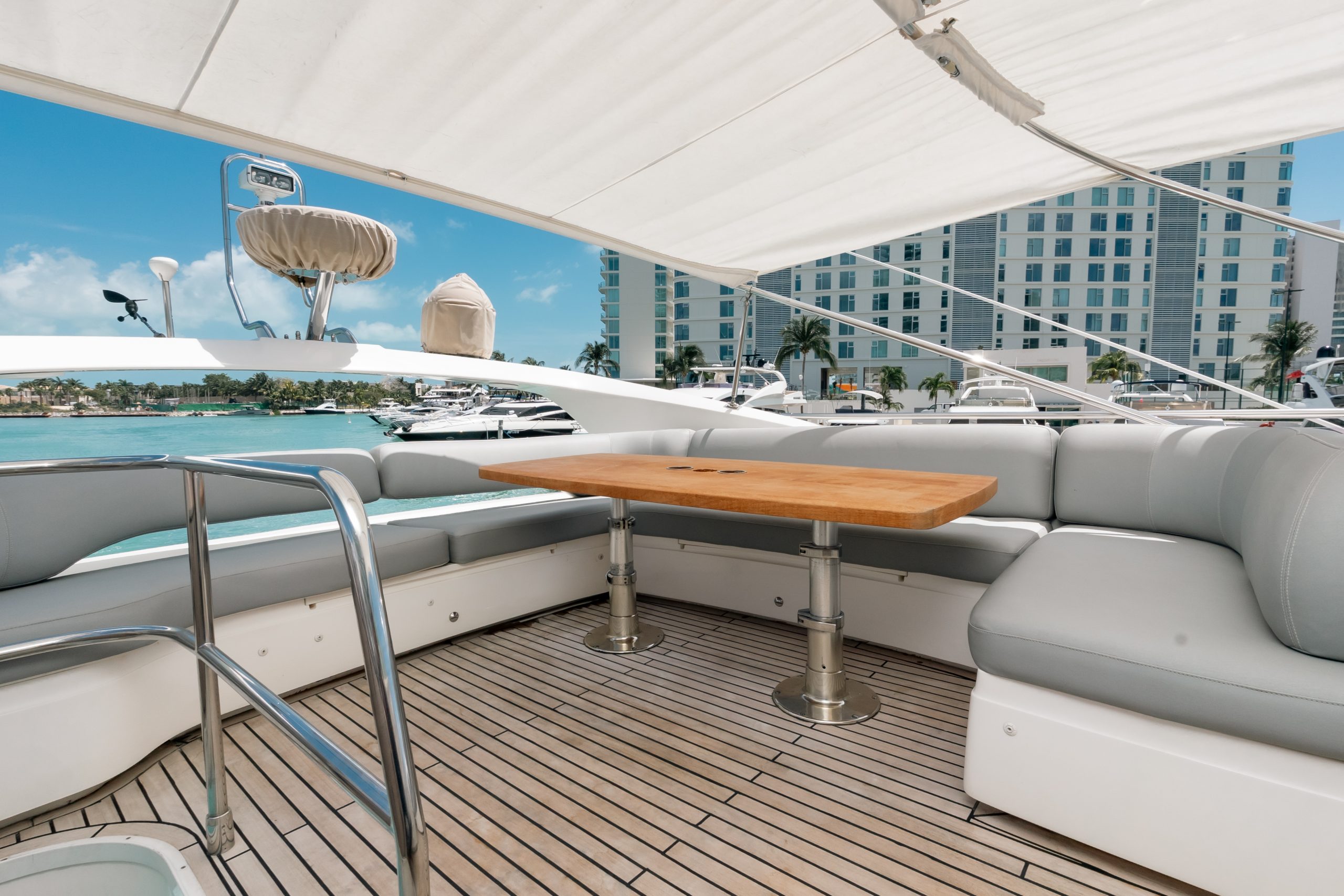 56 Ft Princess yacht rental in Cancun Riviera Charters (34)