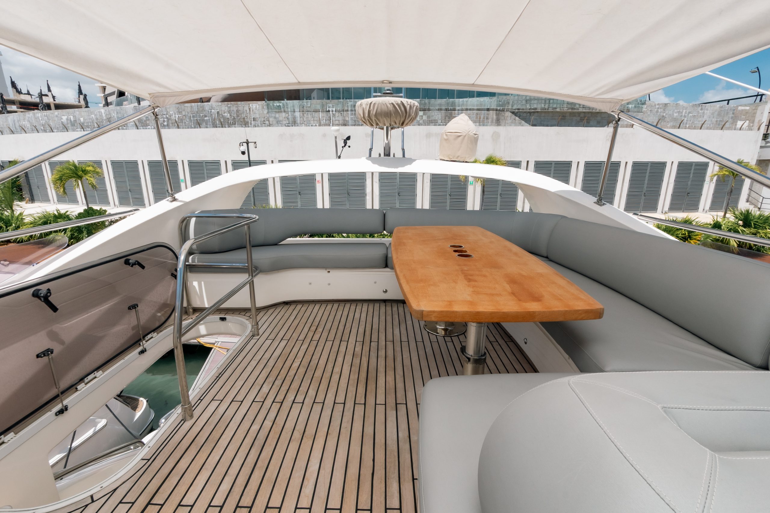 56 Ft Princess yacht rental in Cancun Riviera Charters (38)