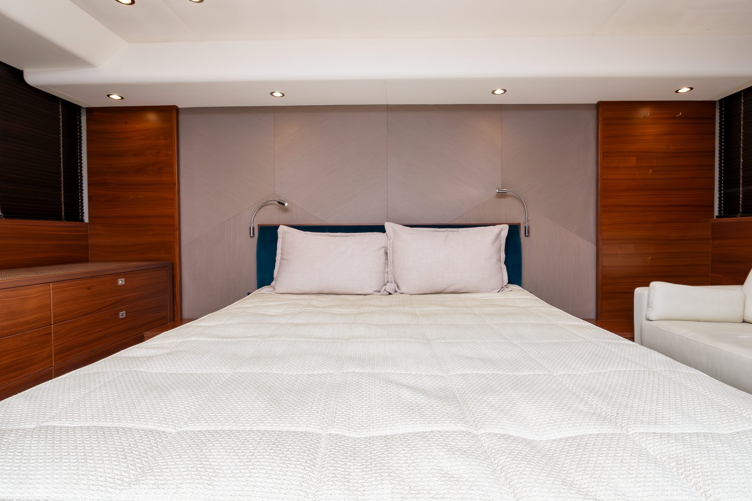 56 Ft Princess yacht rental in Cancun Riviera Charters (6)