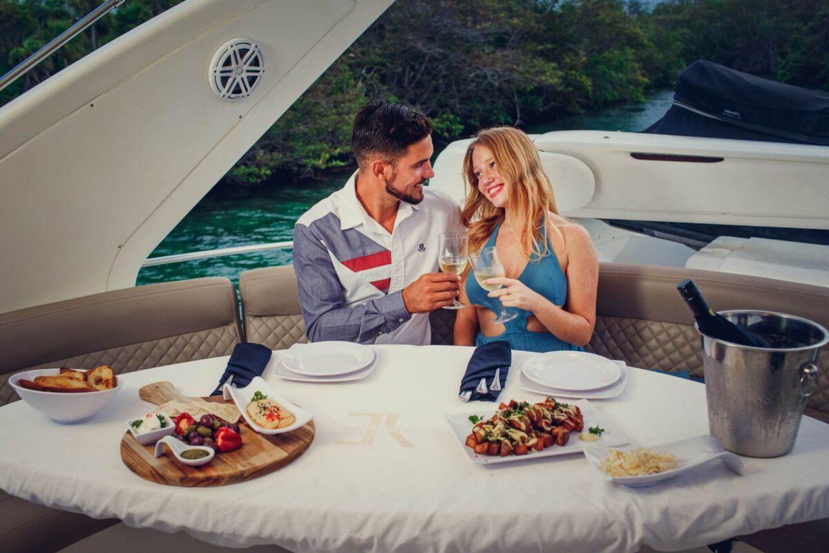 58-Ft-Azimut-yacht-rental-in-Puerto-Aventuras-and-Tulum-by-Riviera-Charters-9