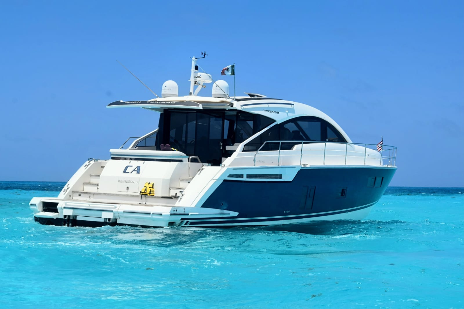 58 Ft Failine Trada Cancun Luxury Charter (7)