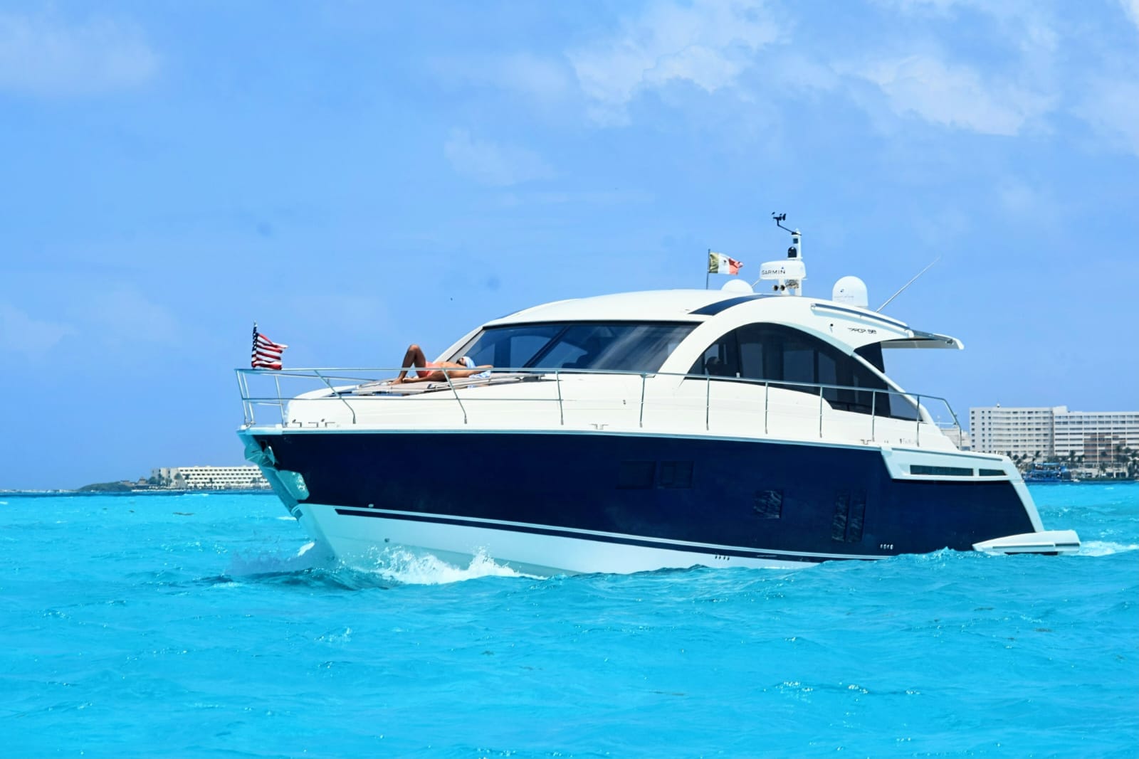 58 Ft Failine Trada Cancun Luxury Charter (9)