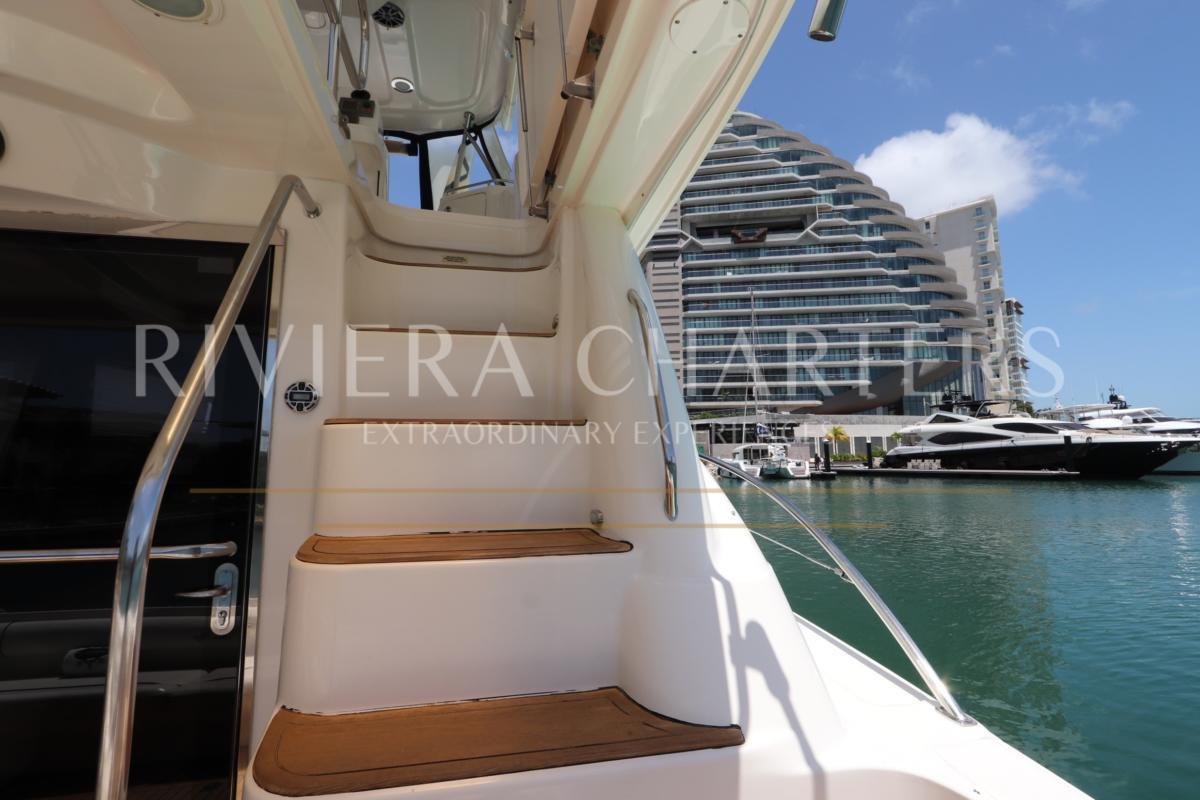 58-Ft-Sea-Ray-with-flybridge-yacht-rental-in-Cancun-and-Isla-Mujeres-by-Riviera-Charters-0010