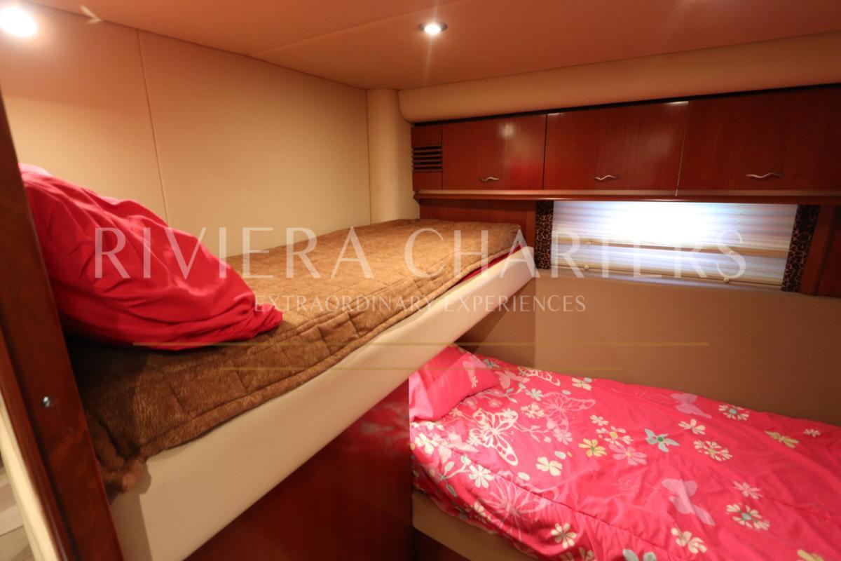 58-Ft-Sea-Ray-with-flybridge-yacht-rental-in-Cancun-and-Isla-Mujeres-by-Riviera-Charters-0014