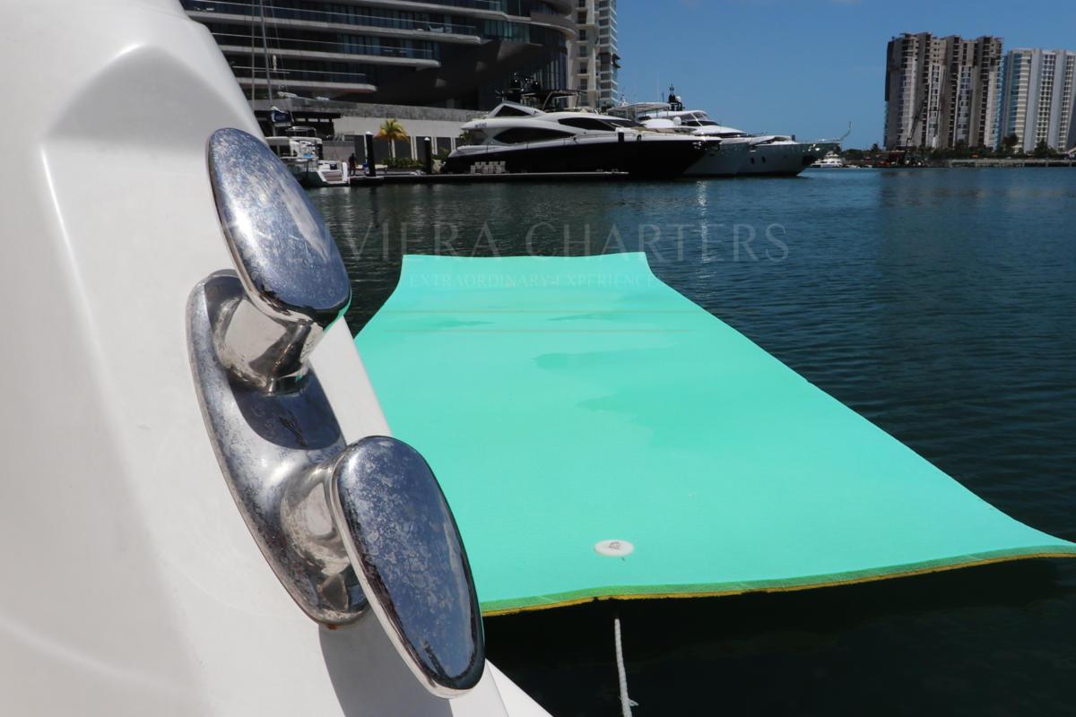 58-Ft-Sea-Ray-with-flybridge-yacht-rental-in-Cancun-and-Isla-Mujeres-by-Riviera-Charters-47