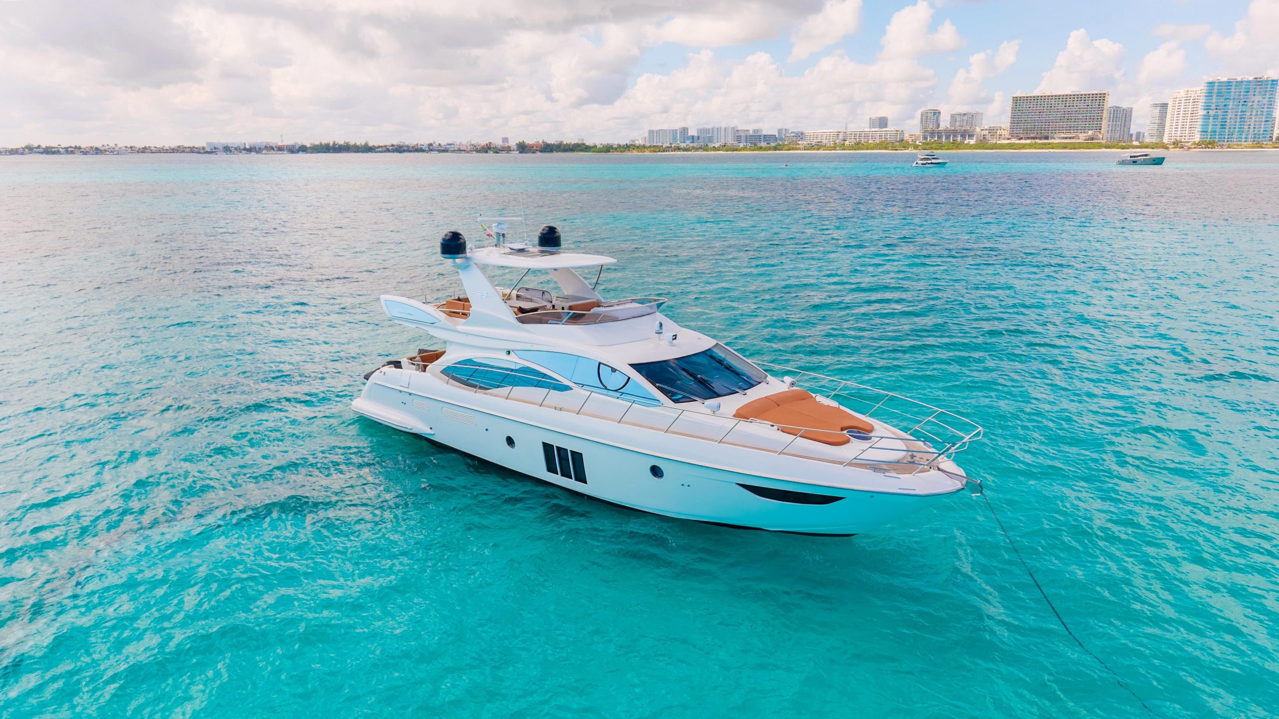 58-ft-azimut-flybridge-yacht-rental-cancun.jpg2
