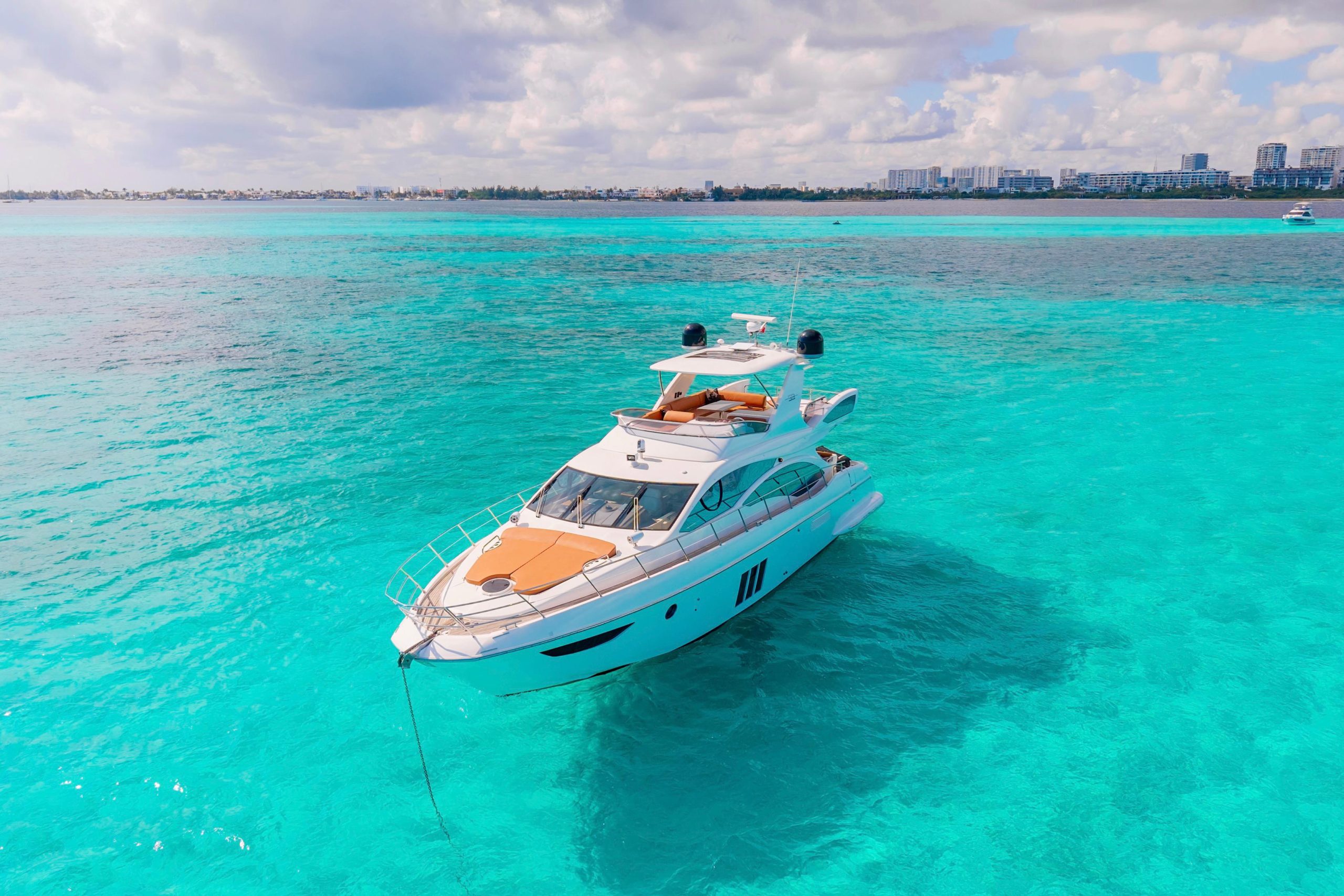 58-ft-azimut-flybridge-yacht-rental-cancun.jpg5