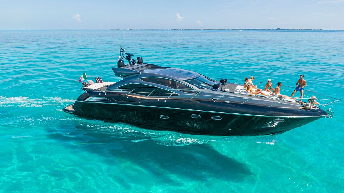 64-Ft-Sunseeker-Predator-Cancun-yacht-rental-in-Cancun-and-Isla-Mujeres-11