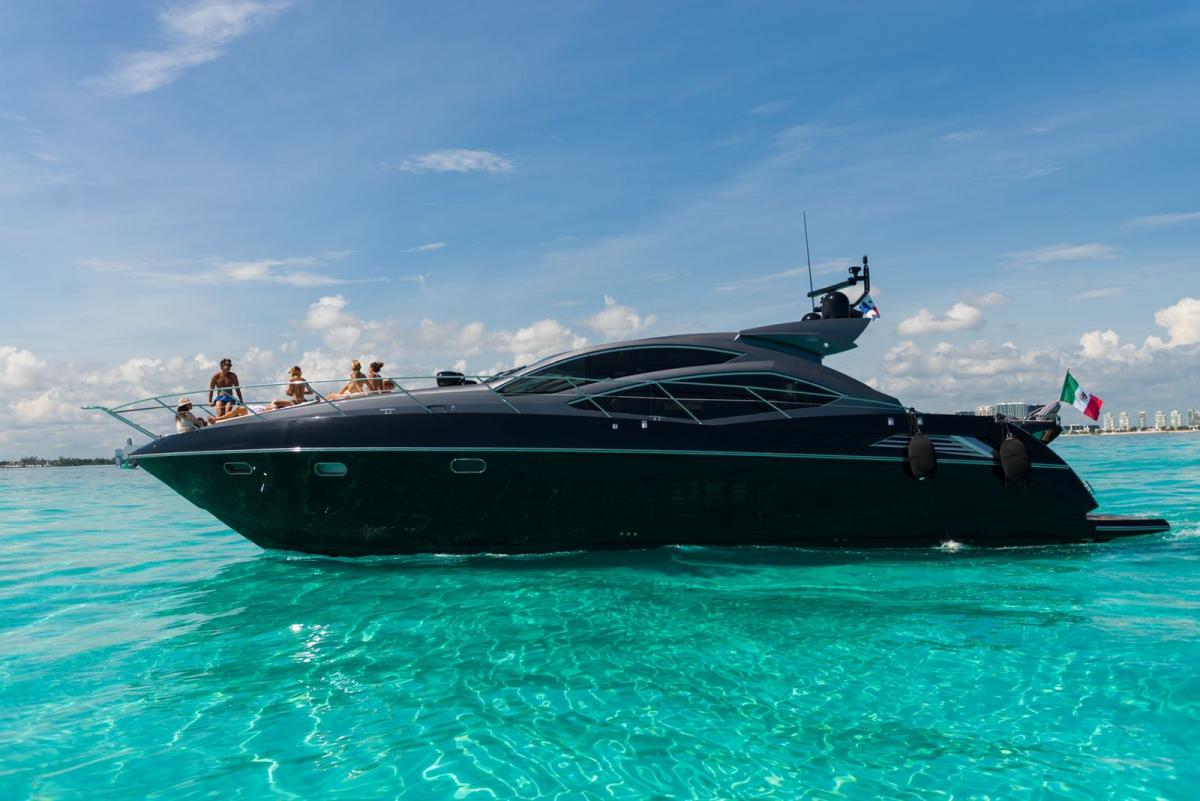 64-Ft-Sunseeker-Predator-Cancun-yacht-rental-in-Cancun-and-Isla-Mujeres-14