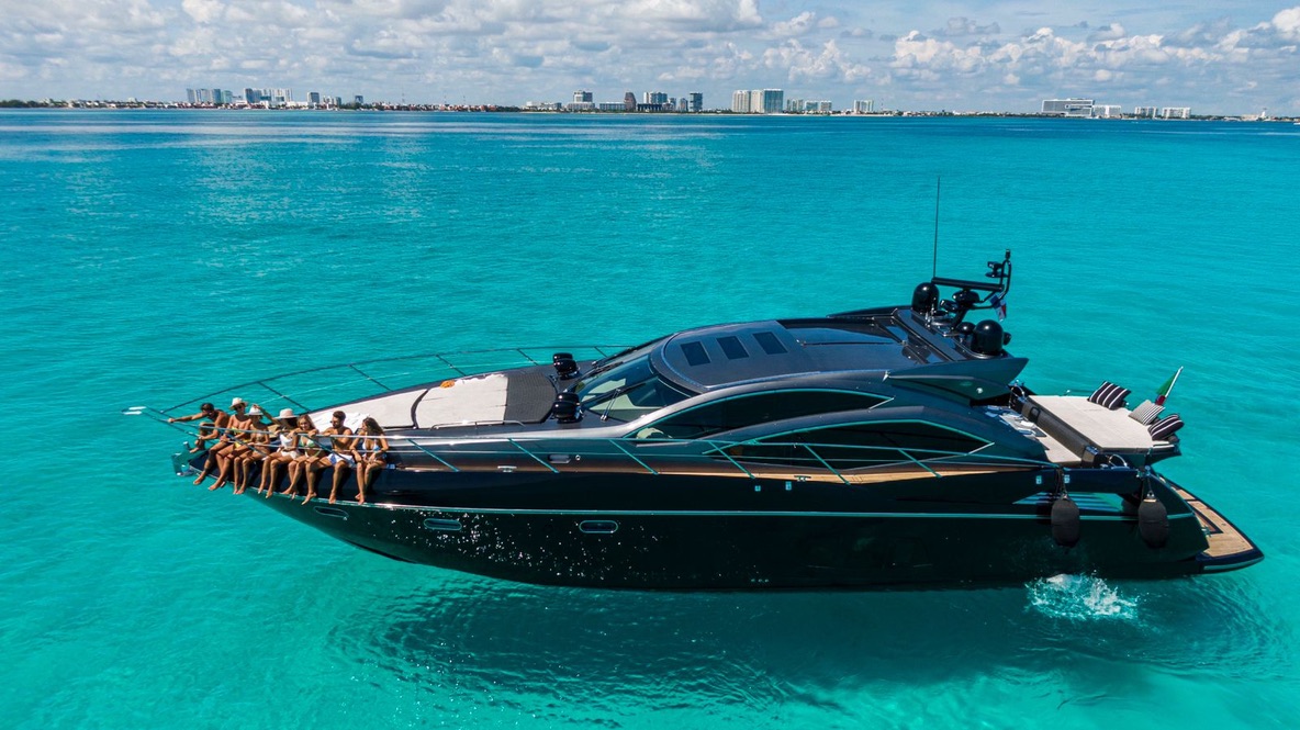64-Ft-Sunseeker-Predator-Cancun-yacht-rental-in-Cancun-and-Isla-Mujeres-18