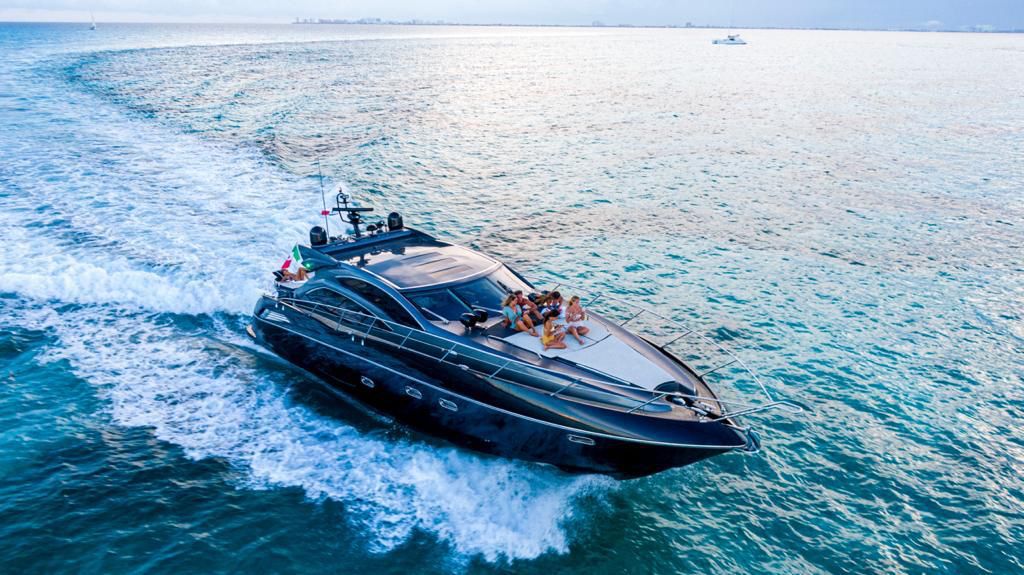 64-Ft-Sunseeker-Predator-Cancun-yacht-rental-in-Cancun-and-Isla-Mujeres-19
