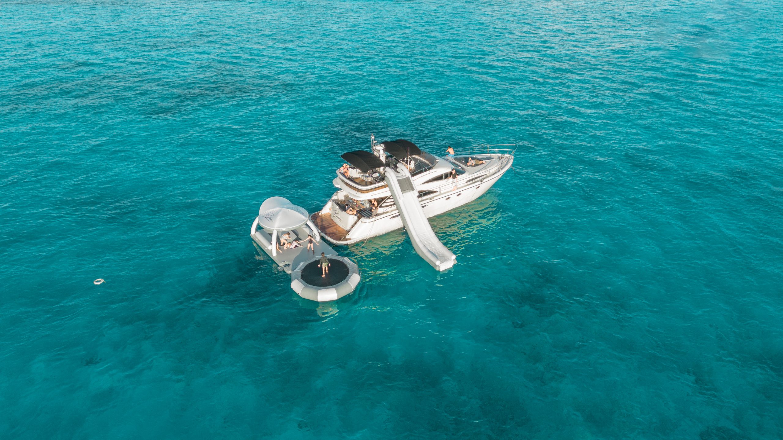 65 Ft Fairline Squadron Inflatable toyrs yacht rental in Cancun by Riviera Charters 15