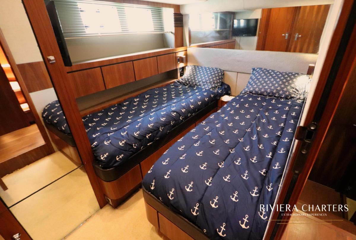 68-Ft-Fairline-Squadron-yacht-rental-in-Cancun-and-Isla-Muejres-by-Riviera-Charters-20