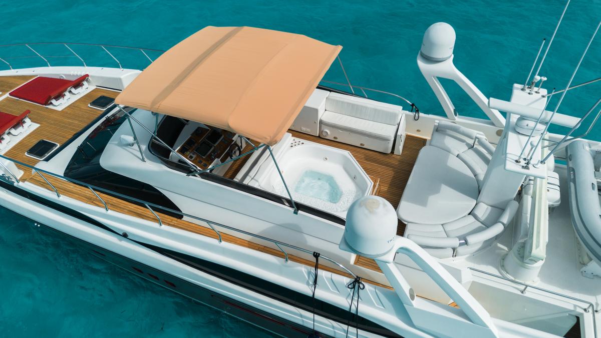 79-Dyna-Craft-yacht-rental-in-Cancun-and-Isla-Mujeres-by-Riviera-Charters-24