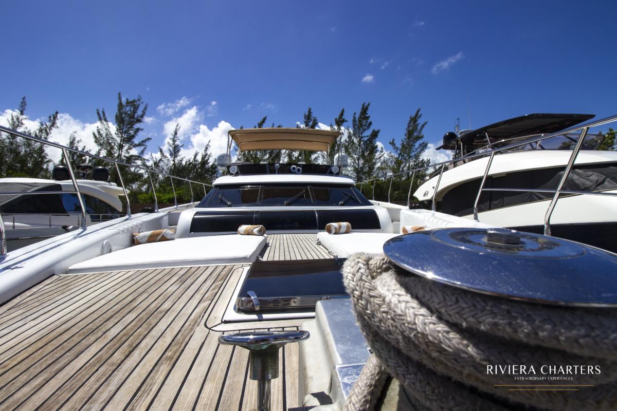 79_Ft_Dyna_Craf_yacht_rental_in_Cancun_by_Riviera_Charters_32