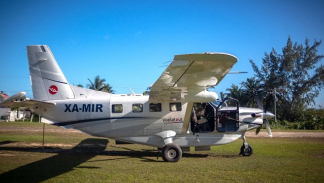Airplane Transportation Image 7